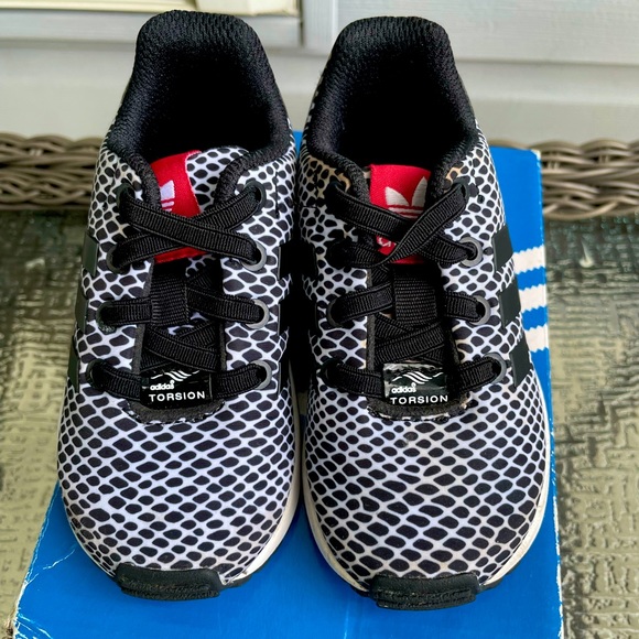 adidas Other - Kids Adidas Torsion Ortholite shoes size 6K